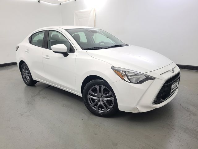 Frost 2019 Toyota Yaris LE Sedan FWD Sedan Front-Wheel Drive 6-Speed Automatic