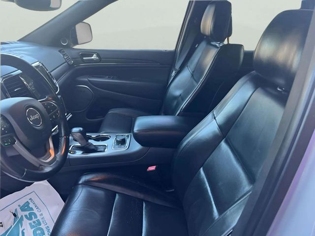 JeepGrand Cherokee9