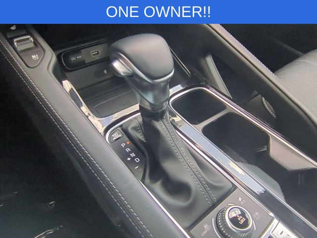Used 2022 Green Kia EX image 19