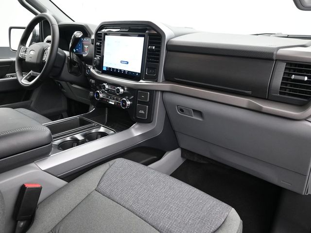 2025 Ford F-150 XLT - Photo 9