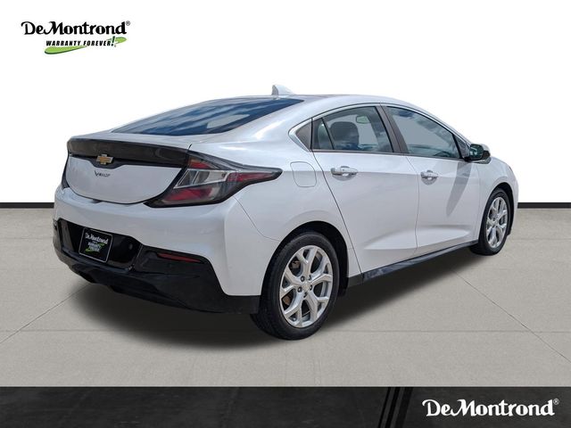 Used 2017 White Chevrolet Premier image 5