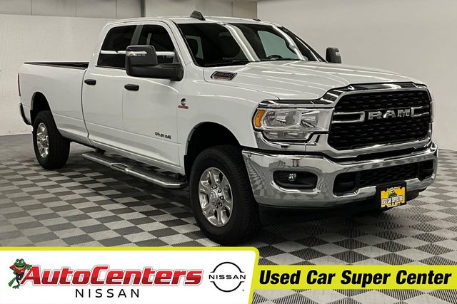 Bright White Clearcoat 2024 RAM 3500 Big Horn Crew Cab LB 4WD Pickup Truck Four-Wheel Drive 6-Speed Automatic