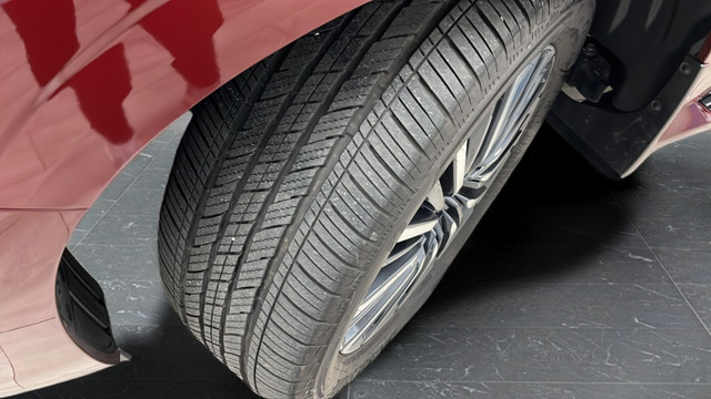 Used 2025 Coulis Red Pearl Nissan Platinum Reserve image 41