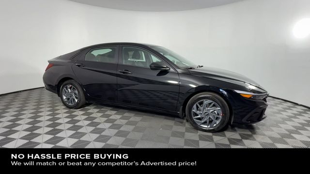 New 2025 Hyundai Elantra Hybrid For Sale in Indianapolis, IN