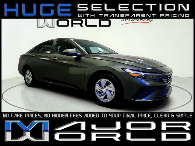 2025 Hyundai Elantra SE FWD