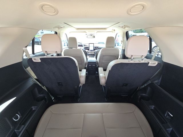 2023 Ford Explorer Limited:B02486