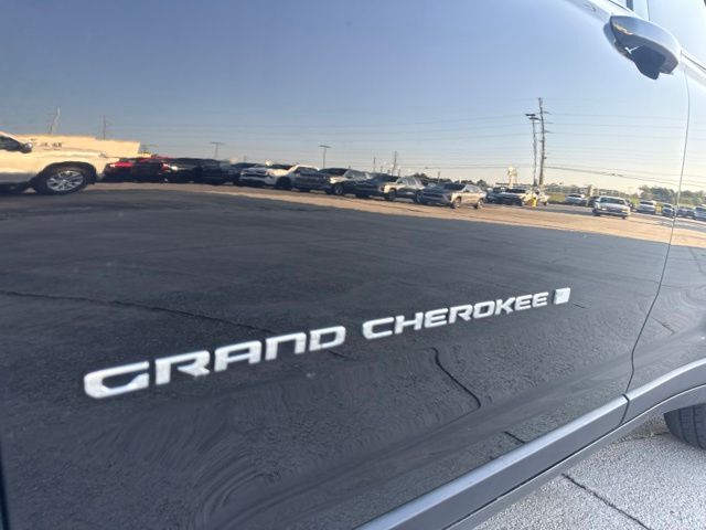 2023 Jeep Grand Cherokee Limited:45393C