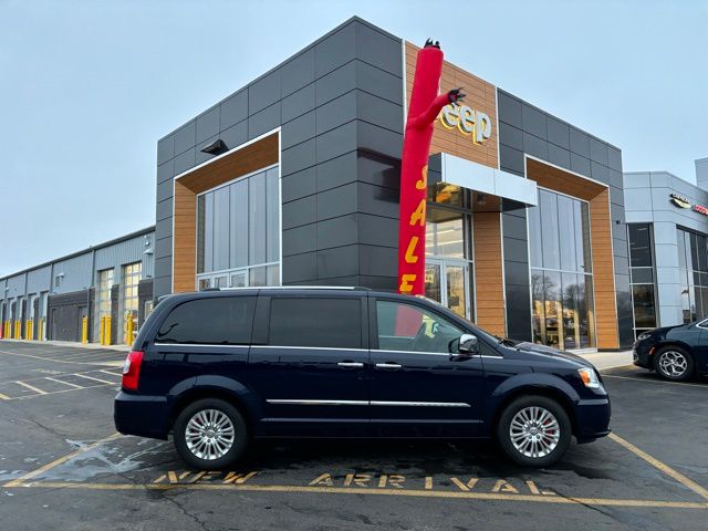 2016 Chrysler Town & Country