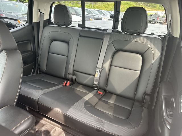 Used 2022 Beige GMC AT4 w/Leather image 26