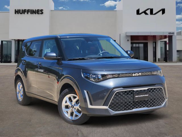 Gray 2025 Kia Soul SUV / Crossover Front-Wheel Drive Continuously Variable Transmission