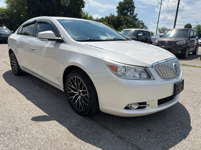 White Diamond Clearcoat 2011 Buick LaCrosse Sedan All-Wheel Drive 6-Speed Automatic Overdrive