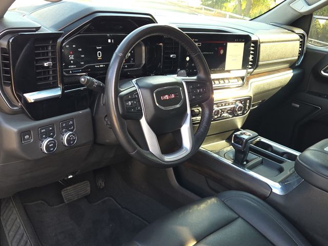 Used 2022 Silver GMC SLT image 17