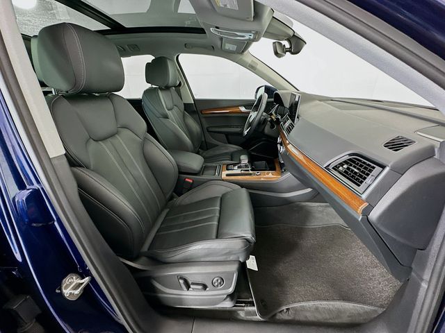 Thumbnail: 2022 Audi Q5 - 29