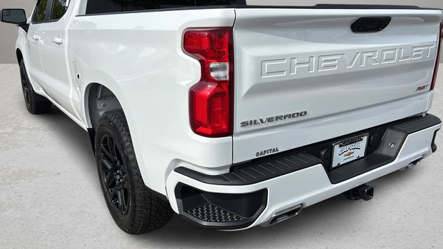 Used 2025 White Chevrolet RST image 36