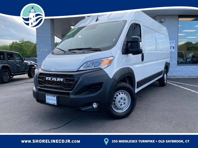 Bright White Clearcoat 2025 RAM ProMaster Van 9-Speed Automatic
