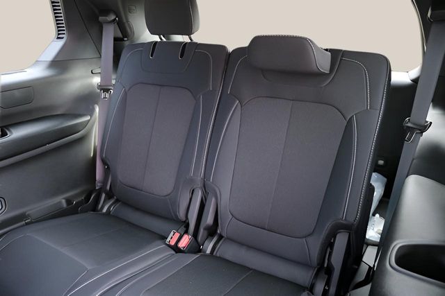 New Car 2025 Jeep Grand Cherokee L  Laredo X For Sale Under $35,000 In Austin, Texas