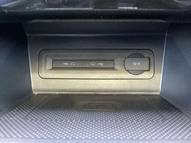 Used Car 2023 Volkswagen Atlas  3.6l V6 Sel Premium R-line For Sale Under $35,000 In San Antonio, Texas