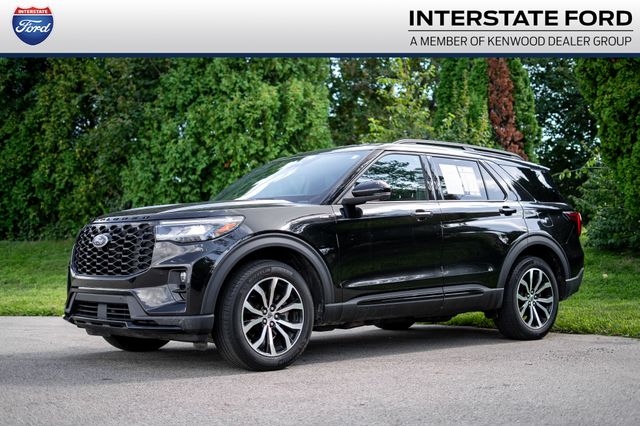 Agate Black Metallic 2026 Ford Explorer SUV / Crossover All-Wheel Drive Automatic