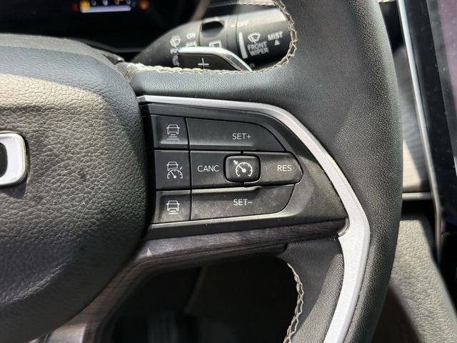 2023 Jeep Grand Cherokee Limited Silver at River Oaks CDJR