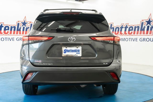 Used 2023 Toyota Highlander SUV