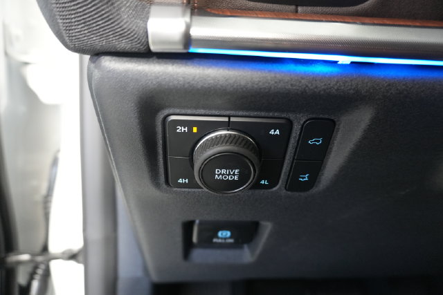 New 2026 White Ford King Ranch image 31