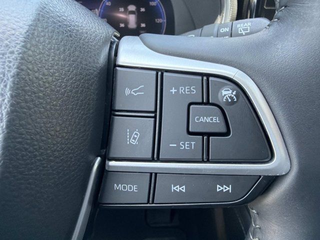 Used 2024 Toyota Highlander SUV