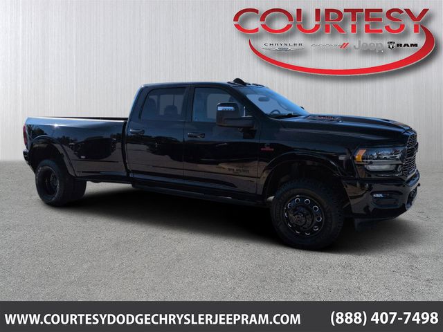 2024 RAM 3500 Limited Crew Cab LB DRW 4WD