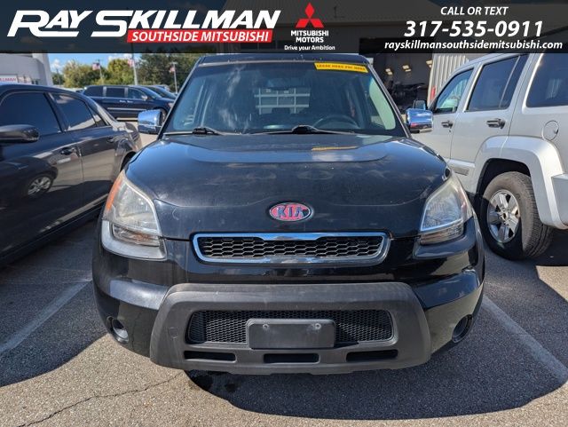 Used 2010 Gray Kia Plus image 2