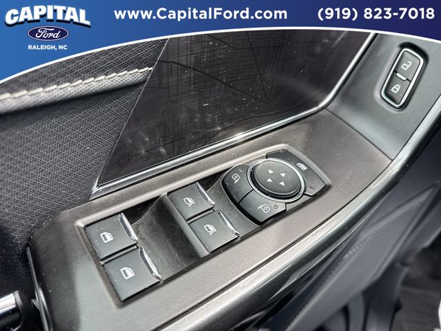 Used 2023 Black Ford XLT image 21
