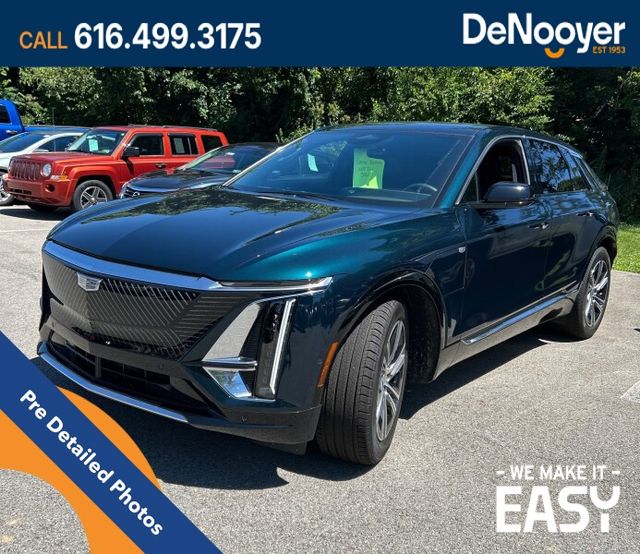  2025 Cadillac LYRIQ Luxury 1 AWD   