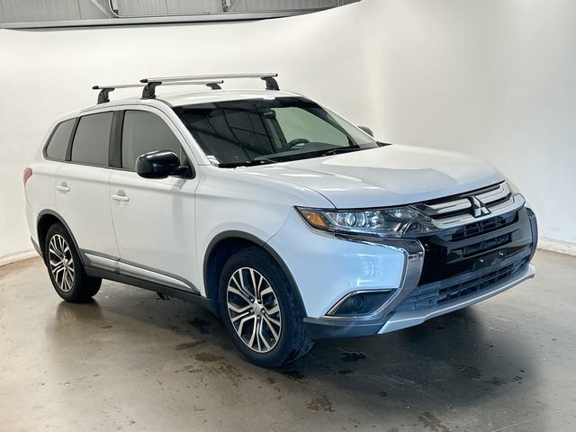 2017 Mitsubishi Outlander ES  at Auto Express Mitsubishi