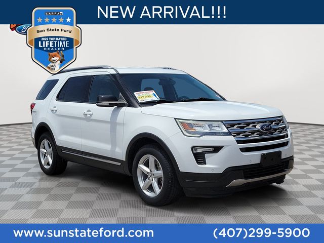Oxford White 2018 Ford Explorer SUV / Crossover Front-Wheel Drive 6-Speed Automatic