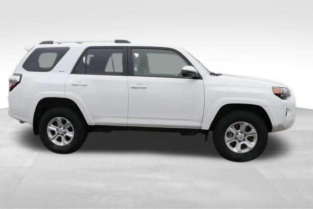 2023 Toyota 4Runner SR5 16