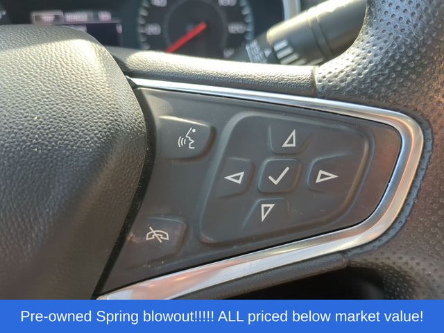 Used 2025 Summit White Chevrolet LT image 27