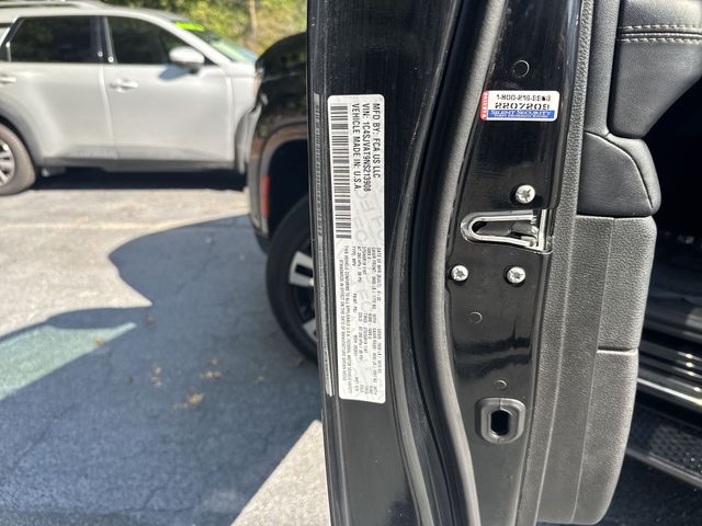 Used 2022 Black Jeep Series I image 38