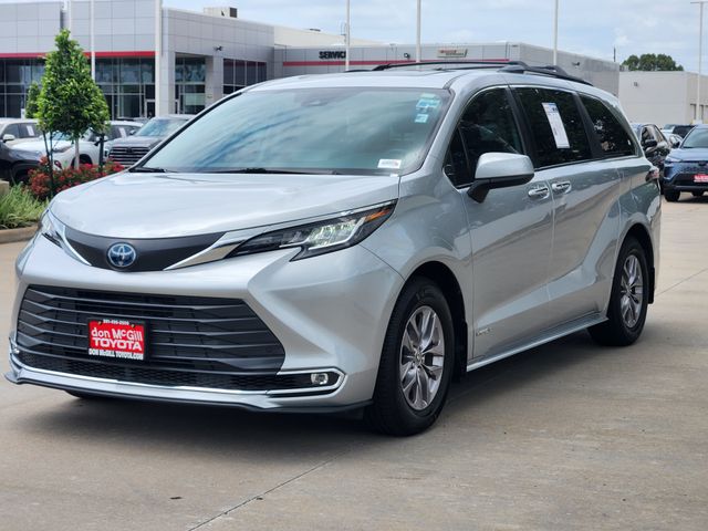 2021 Toyota Sienna XLE Silver at Monument Chevrolet