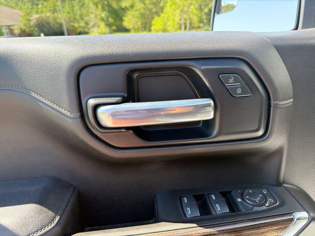 Used 2021 Silver Chevrolet LT Trail Boss image 16