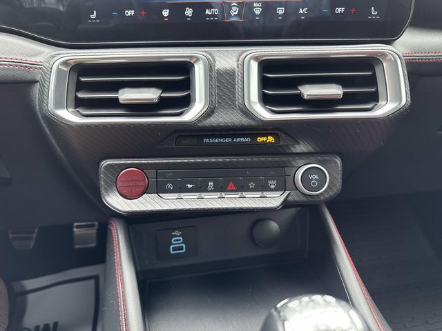 2025 Ford Mustang - Image 20