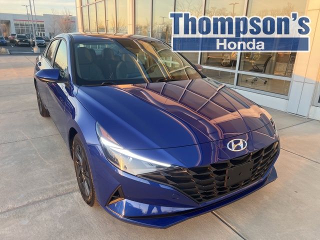 2023 Hyundai Elantra SEL FWD