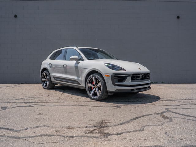 Certified Used 2026  Porsche S image 9