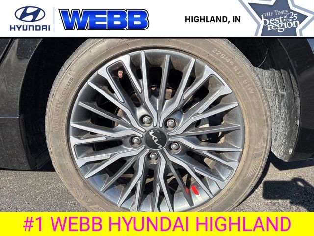 Used 2023 Black Kia GT-Line image 27