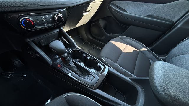Used 2025 White Chevrolet LT image 14