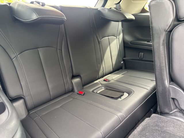 Used 2024 Gray INFINITI LUXE image 12