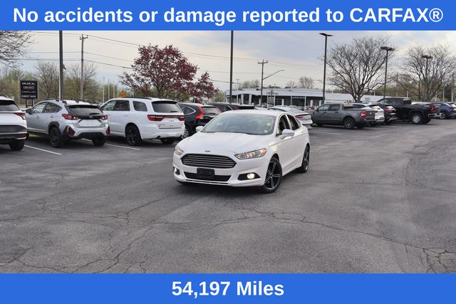 White Platinum Clearcoat Metallic 2016 Ford Fusion SE Sedan Front-Wheel Drive 6-Speed Automatic