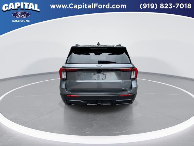 Used 2025 Gray Ford ST-Line image 7