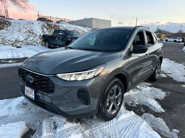 Used 2025 Ford Escape ST-Line with VIN 1FMCU9MN1SUB18500 for sale in Kansas City