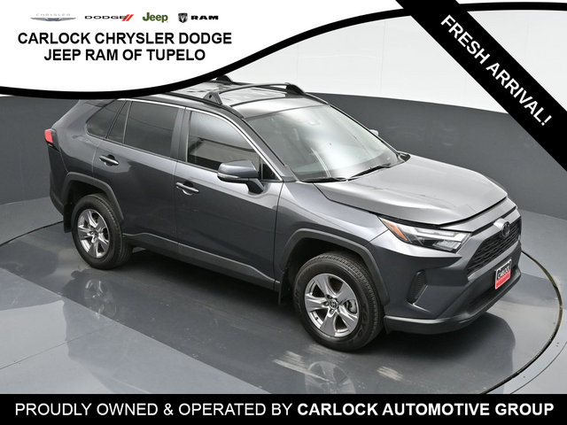 2023 Toyota RAV4 XLE 24