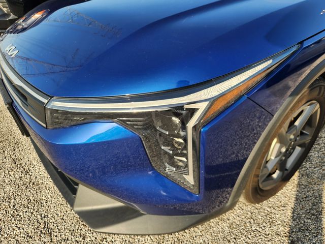 2025 Kia K4 LXS Blue at Baytown Hyundai