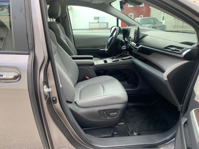 Used 2024 Toyota Sienna Van
