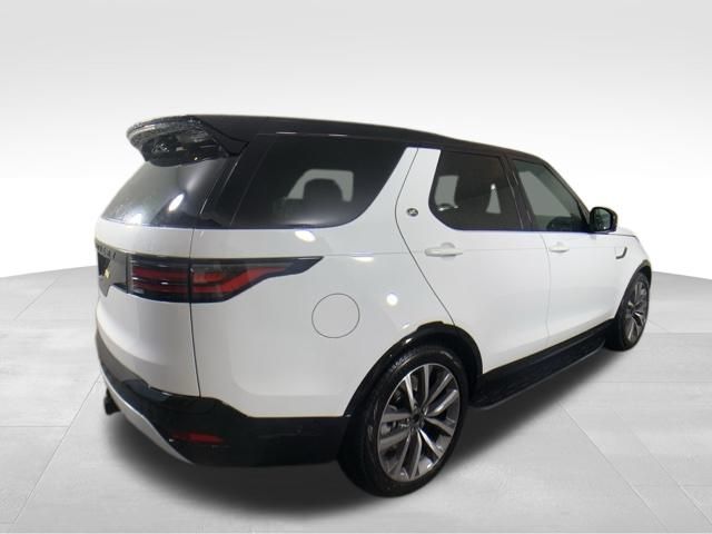 2025 Land Rover Discovery Dynamic SE 6